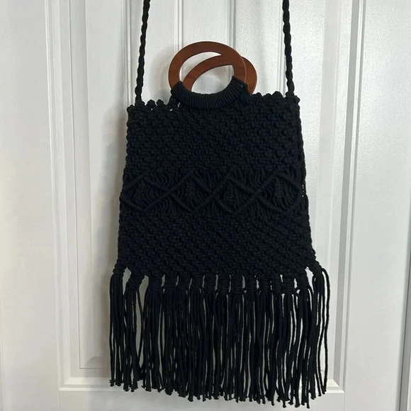Danielle Nicole Black Macramé Boho‎ Crossbody/Handbag with Fringe. - Picture 12 of 16